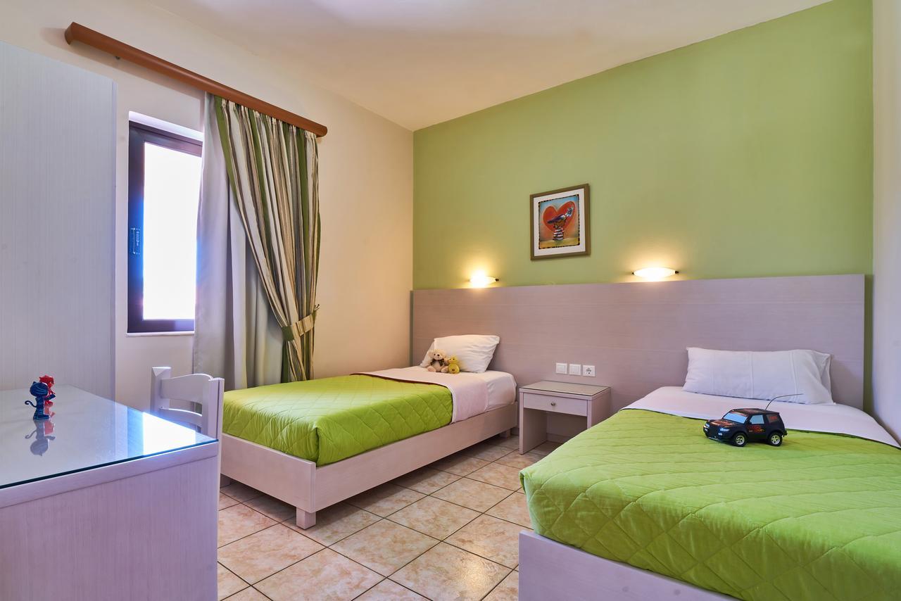 Nanakis Beach Apartments Stavrós Esterno foto