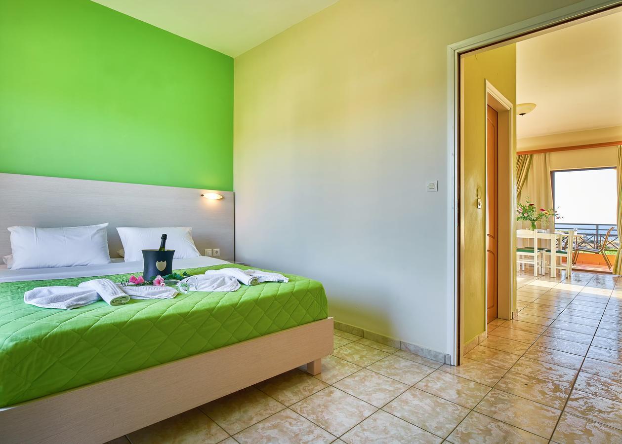 Nanakis Beach Apartments Stavrós Esterno foto