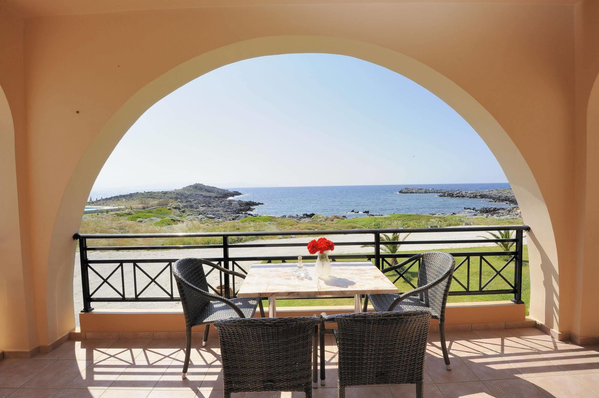 Nanakis Beach Apartments Stavrós Esterno foto